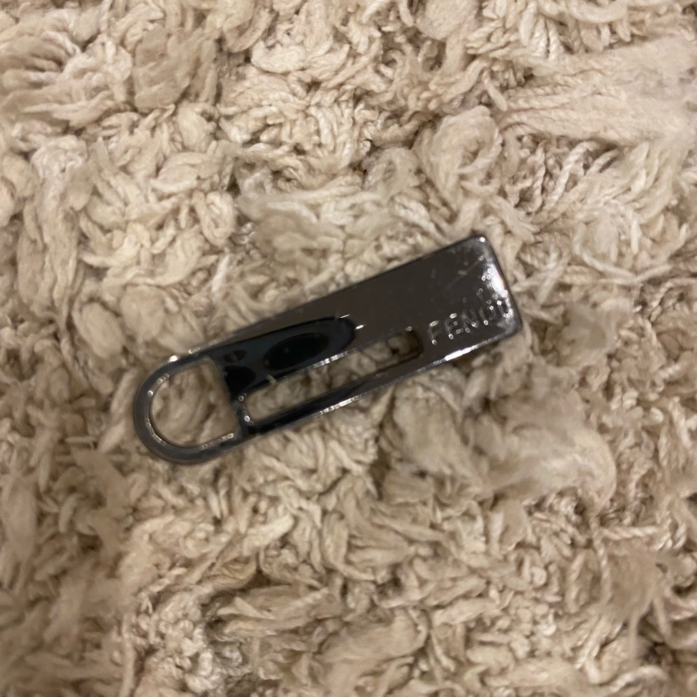Fendi bag AUTHENTIC - Picture 7 of 9